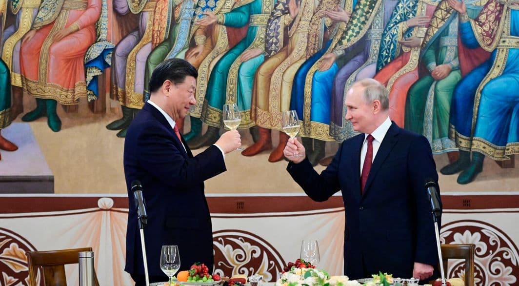 Putin congratulates Xi on 74th anniversary of     China's founding: Kremlin