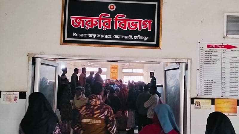 3 killed including two brothers in Boalmari train collision