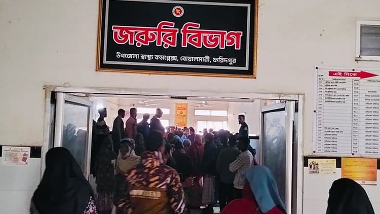 3 killed including two brothers in Boalmari train collision