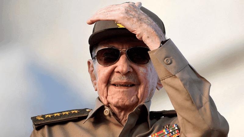 Raul Castro appears in public for first time since US charges