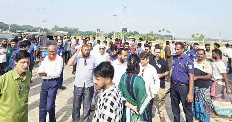 প্রশাসনের হস্তক্ষেপে প্রায় দুই বছর পর চালু হলো বেনাপোল পৌর বাসটার্মিনাল