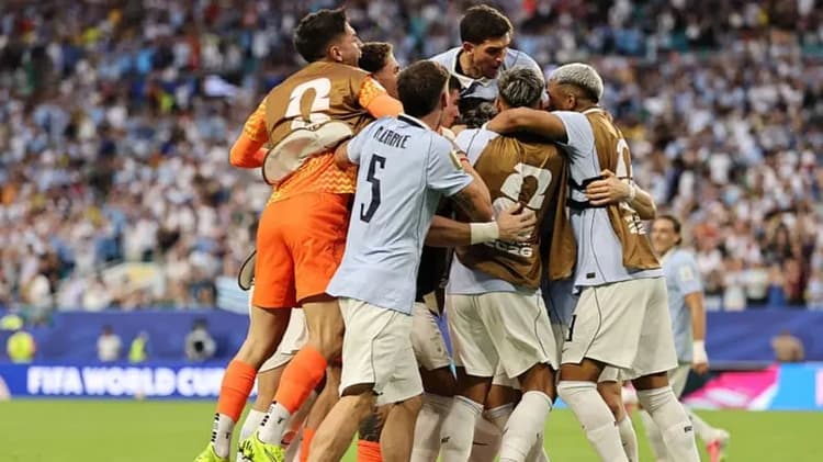 Uruguay fight back to deny Saudi Arabia in late equaliser drama