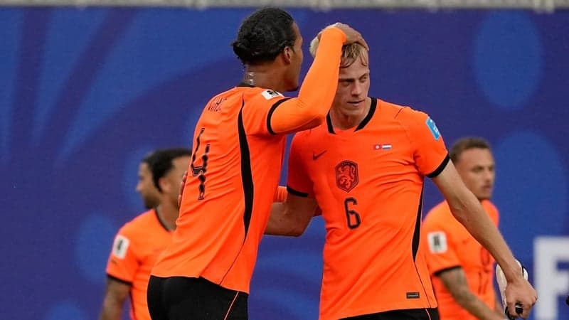 Netherlands beat Tunisia to set up Morocco tie