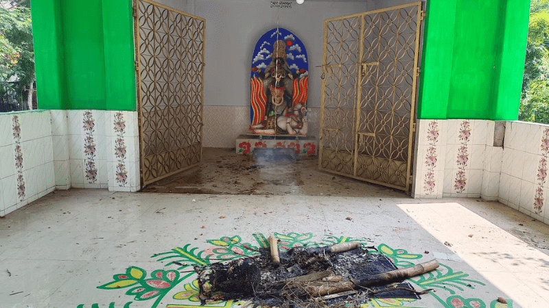 Kali Temple at Pirojpur crematorium vandalized, valuables stolen and set ablaze