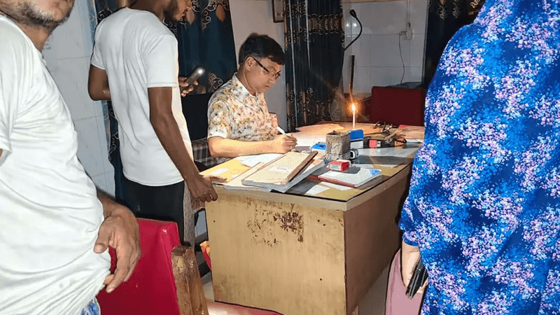 Patients treated by candlelight at Sreemangal hospital amid power outage