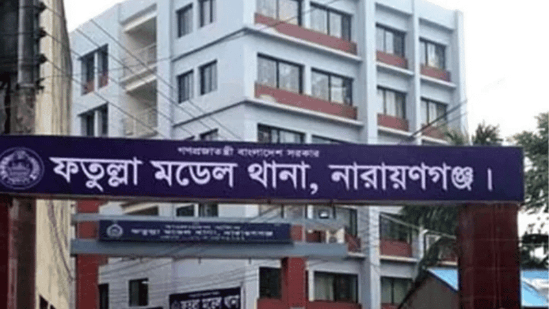 Case filed over attack on DU bus after dispute over seating row
