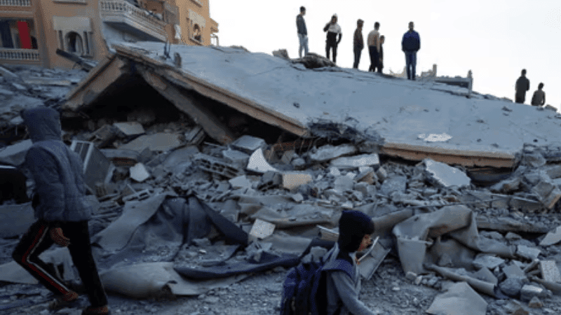 Israeli strikes kill 72 more in Gaza