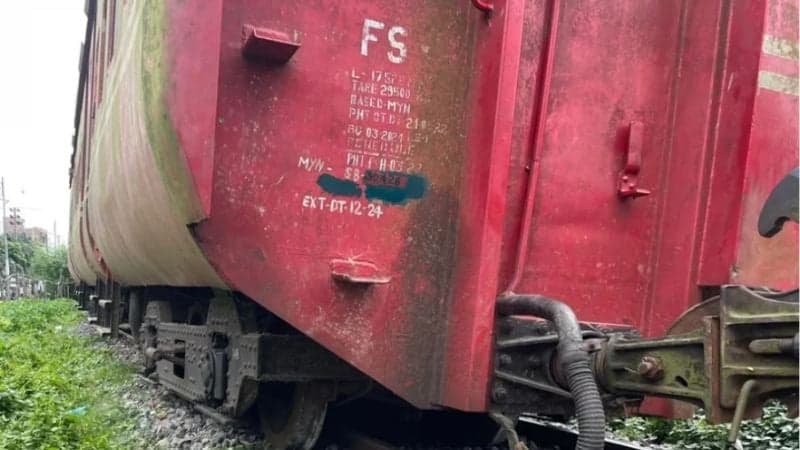 Relief train derails while trying to rescue Brahmaputra Express in Mymensingh