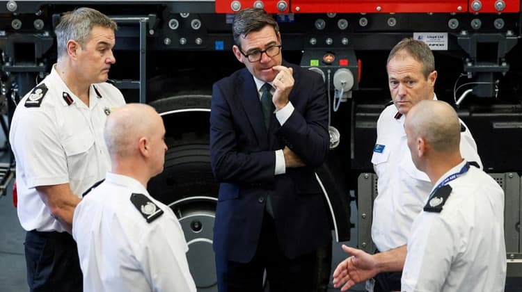 UK urges citizens to stockpile 3 days’ emergency supplies