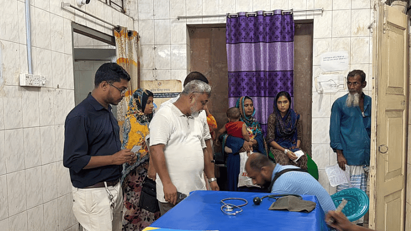 3 journalists assaulted, allegation against Jubo Dal leader in Shariatpur