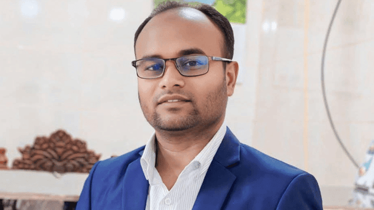 Jamaat leader asks on Facebook: 'Do the ameers also take a cut?'