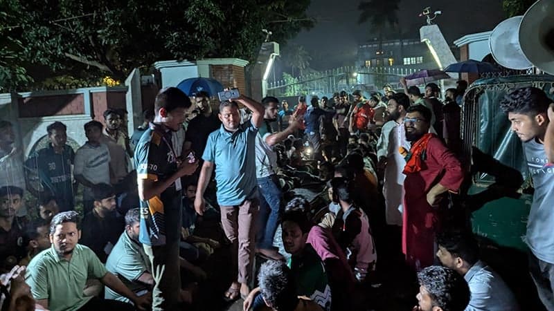 Decision to reinstatement pet quota stirs up RU campus