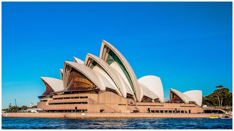 Australia to end family visas for international students