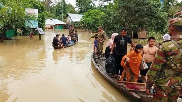 Army intensifies rescue operations as floods batter Chattogram Hill Tracts