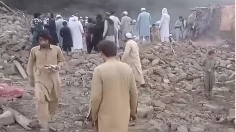 Pakistan's airforce strikes kill 30 in Khyber Pakhtunkhwa