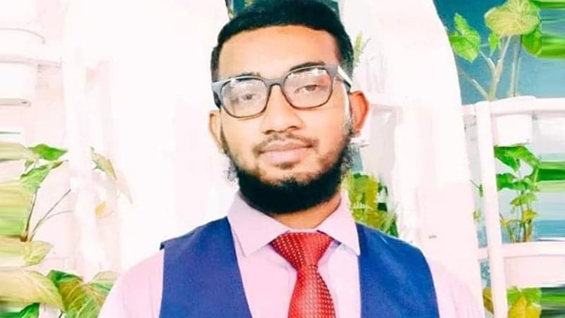 Youth who harassed woman on beach in DB custody