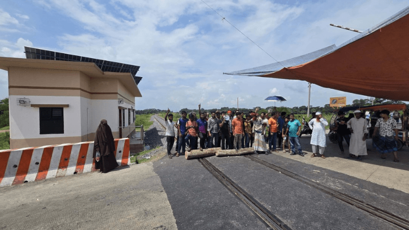 Faridpur residents block railway in protest over seat change