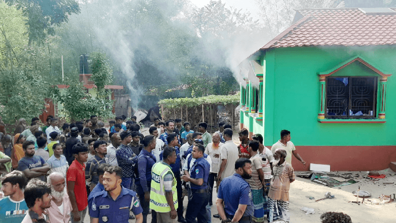 'Pir' killed in mob attack on shrine in Kushtia, 3 injured