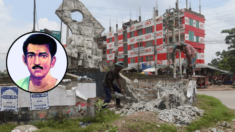 Bir Shrestha Hamidur Rahman sculpture being demolished in Jhenaidah
