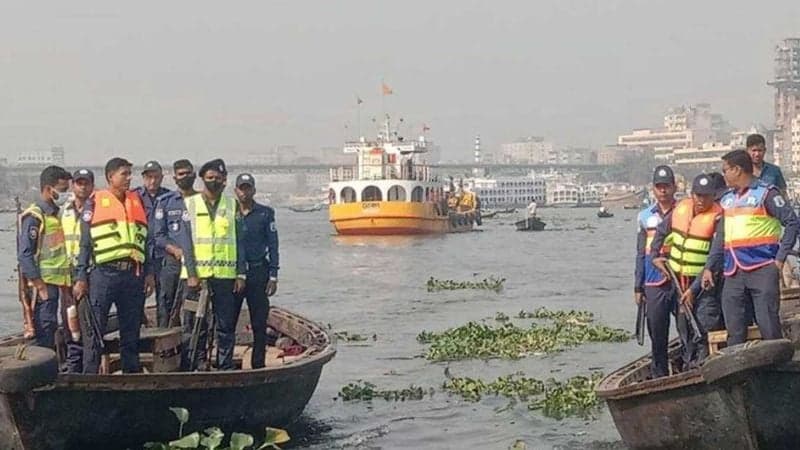 Navy police constable dies after patrol boat collision in Narayanganj