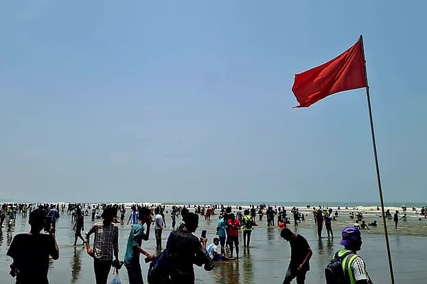Tourist's body recovered from Cox's Bazar sea 22 hours after disappearance