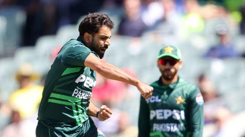 Pakistan thrash Australia by 9 wkts to level series 1-1