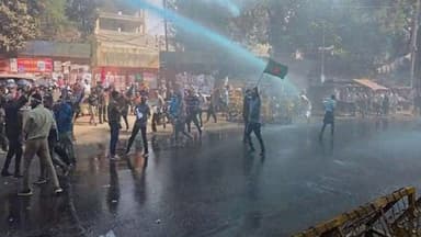 Govt employees storm Jamuna demanding 9th pay scale gazette, police fire tear gas