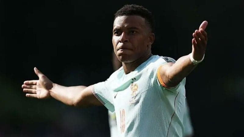 Mbappe makes World Cup history with back-to-back scoring feat