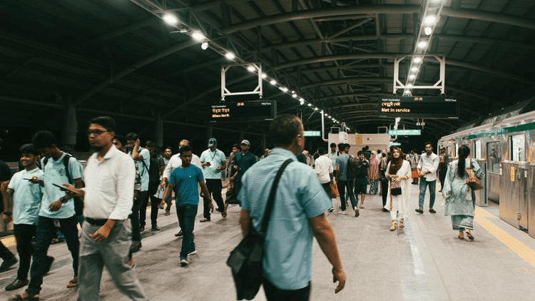 Plan to extend night operating hours of Metrorail