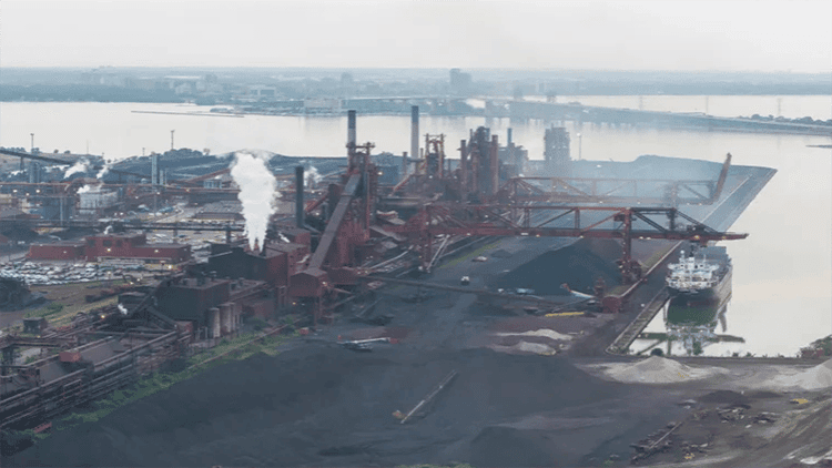 US hits Canadian goods with 50% tariffs after trade talks fail