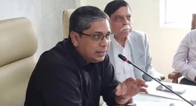 Auto rickshaws must use solar power for charging to qualify for registration: State Minister