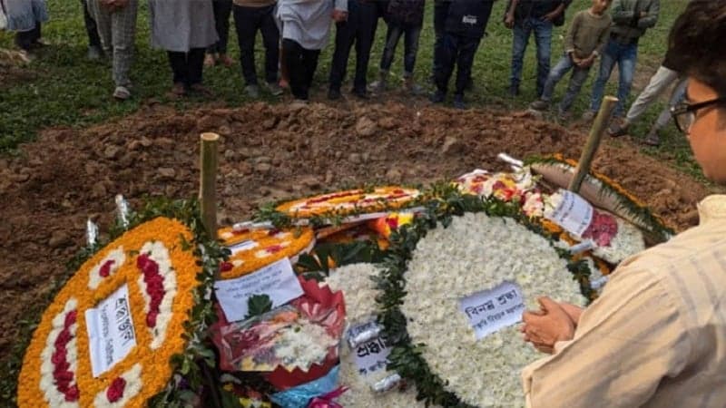 Poet Helal Hafiz laid to rest with state honours