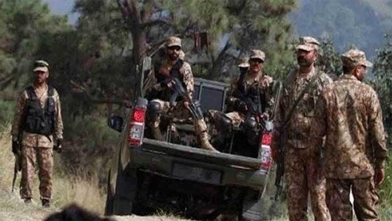 8 Pakistani soldiers killed, 7 police officers abducted