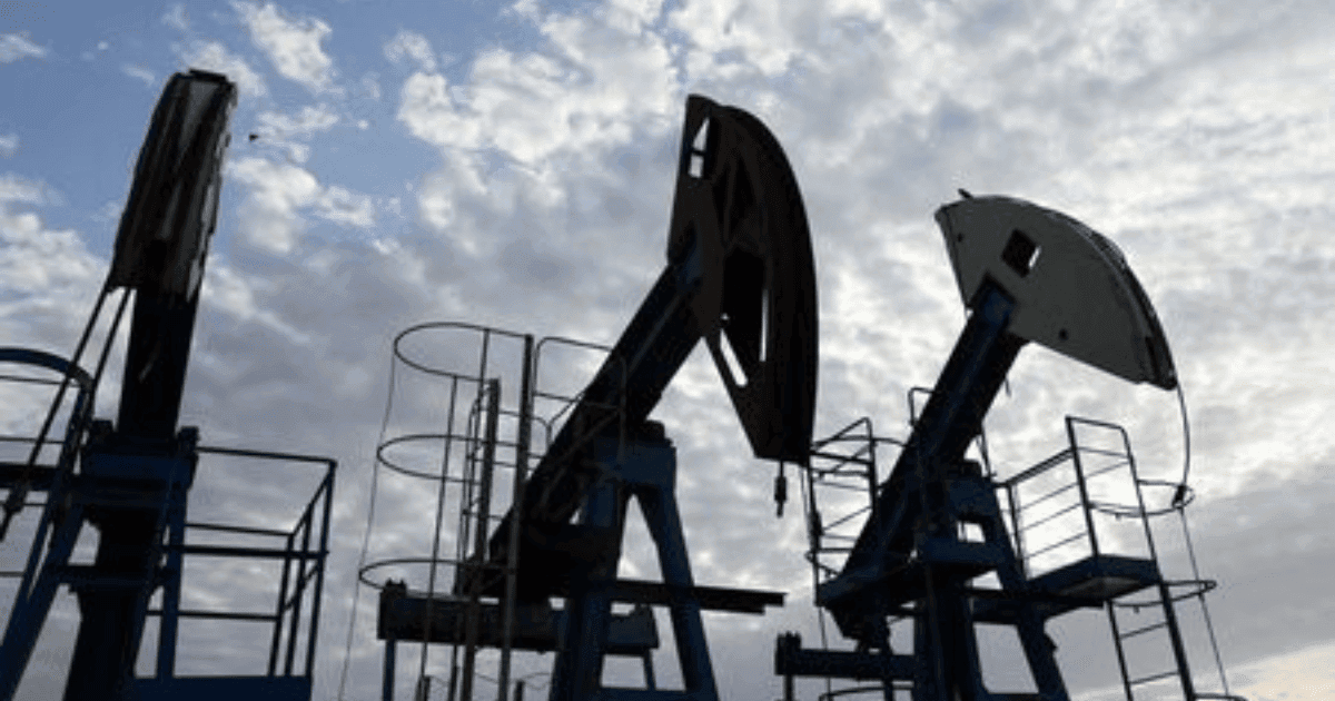 Oil climbs over $1 on more Houthi attacks in Saudi Arabia