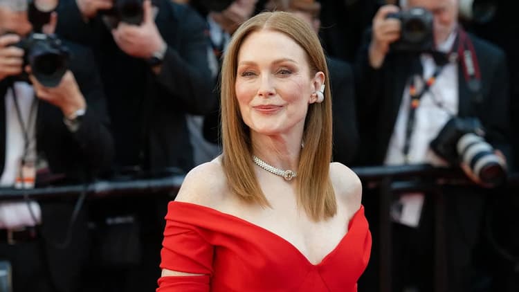 Oscar-winning Julianne Moore to receive lifetime achievement award at Zurich Film Festival