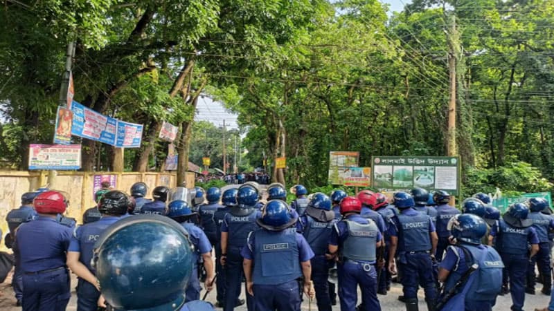 Tear shells on CU anti-quota protesters injure 50