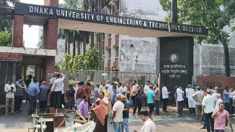 Students launch 'DUET Blockade' protesting appointment of new VC