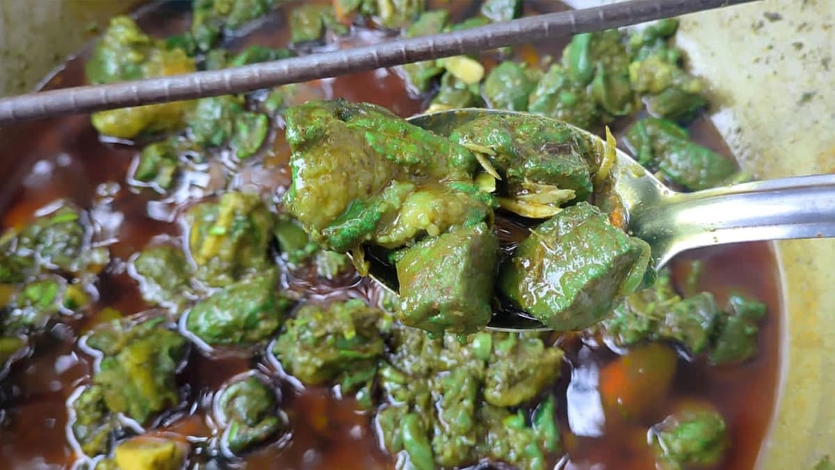 Cause of meat turning green during cooking revealed in Khulna