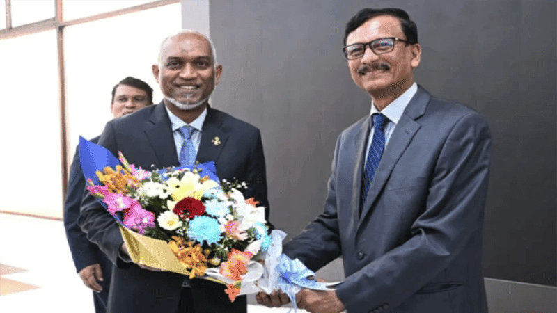 Maldives President arrives in Dhaka for cabinet swearing-in
