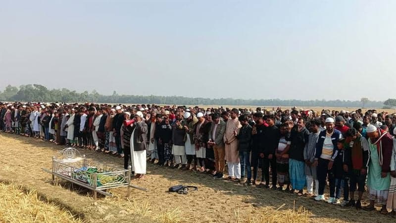 Massive crowds gather as Sajid laid to rest in Tanore