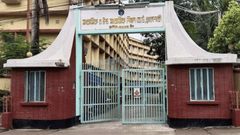 34 students sit HSC exam under special arrangement in Rajshahi