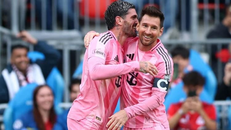 Messi breaks MLS record in Inter Miami’s 4–2 win over Toronto FC
