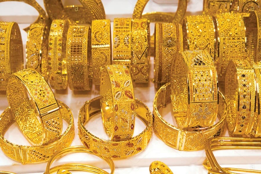 Gold price hits record high, jumps to Tk2,86,001 per bhori