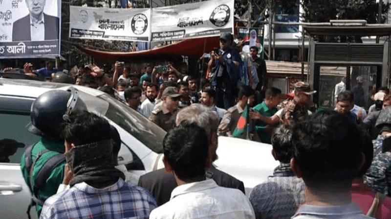 Workers protest at Chattogram Port surrounding Shipping Adviser's car