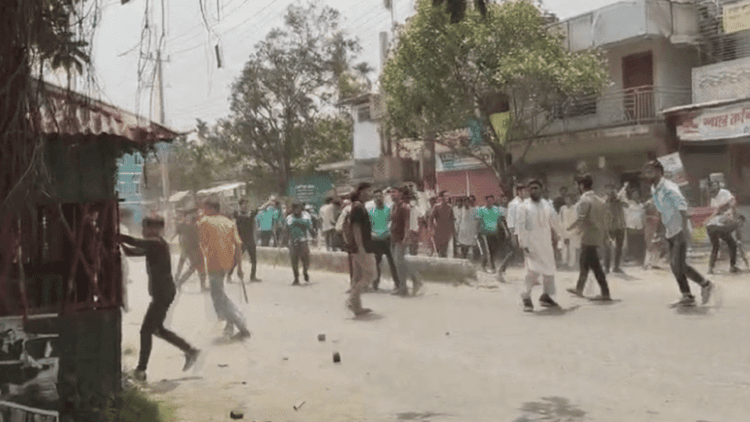 Clash between Chhatra Dal, Shibir in Ishwardi
