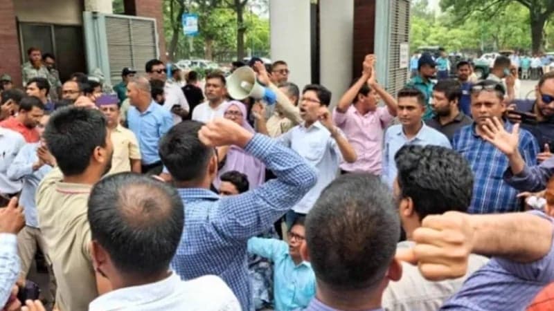 Secretariat employees suspend work stoppage, vow to continue movement