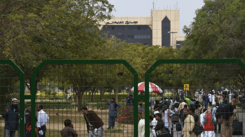 10 suspected beggars deported from Saudi held in Pakistan