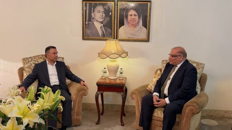 Pakistan High Commissioner meets Tarique Rahman