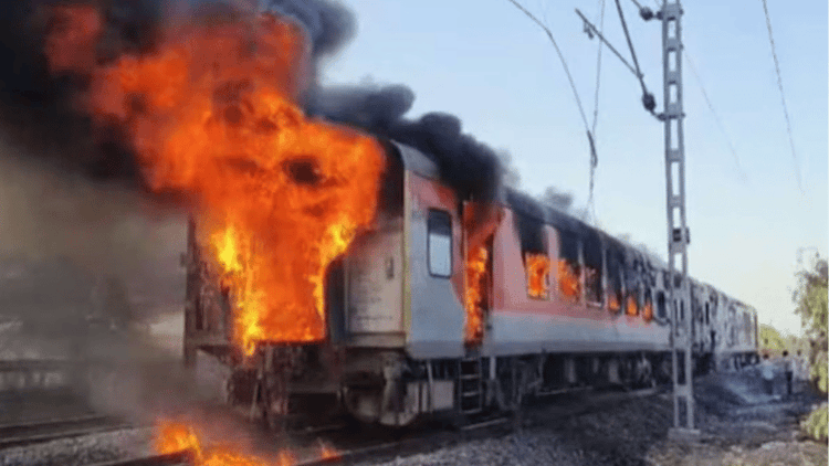 Fire engulfs train in Madhya Pradesh, over 60 passengers evacuated safely