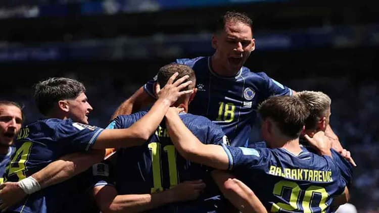 Bosnia lead 2-1 against Qatar at half-time in thrilling contest